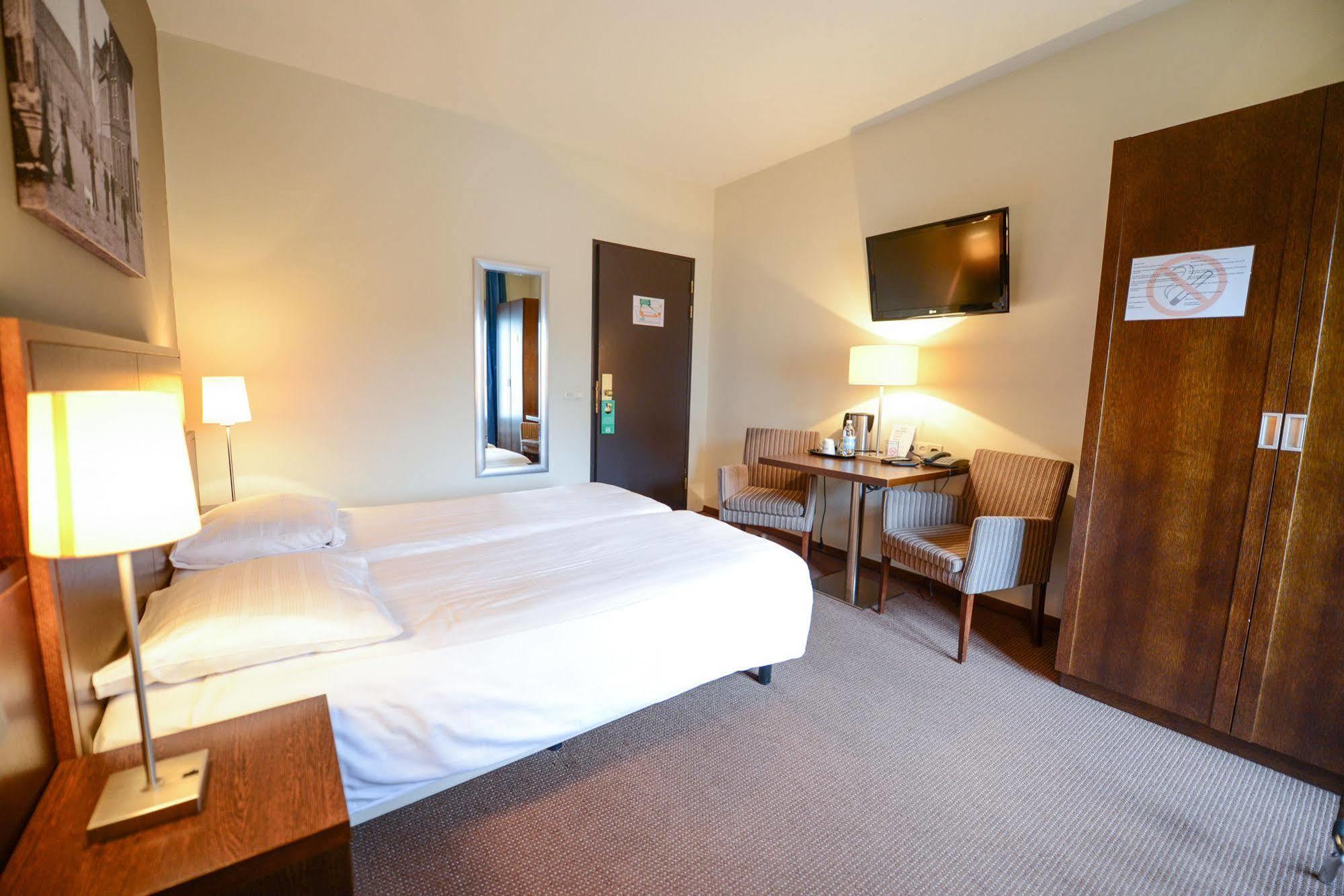 Hotel Munten Weert Ngoại thất bức ảnh