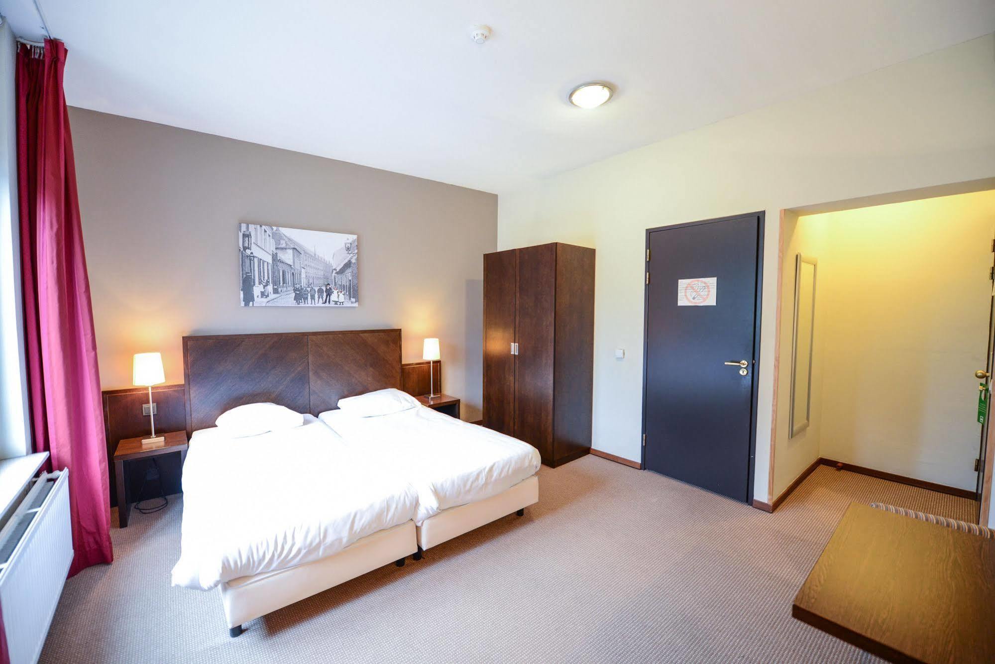 Hotel Munten Weert Ngoại thất bức ảnh
