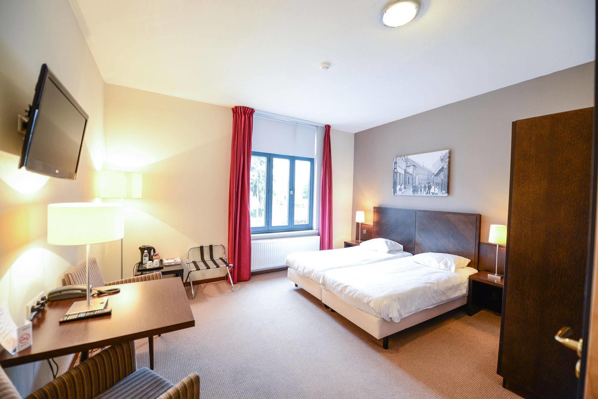 Hotel Munten Weert Ngoại thất bức ảnh