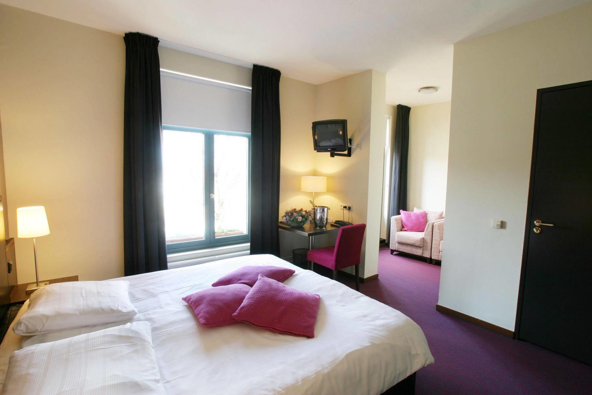 Hotel Munten Weert Ngoại thất bức ảnh